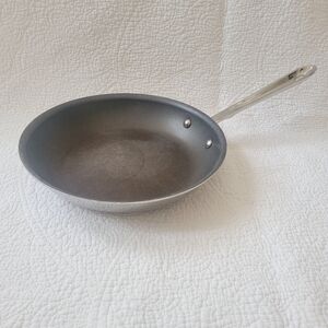 All-Clad D5 5-Ply Brushed Stainless Steel Nonstick Fry Pan